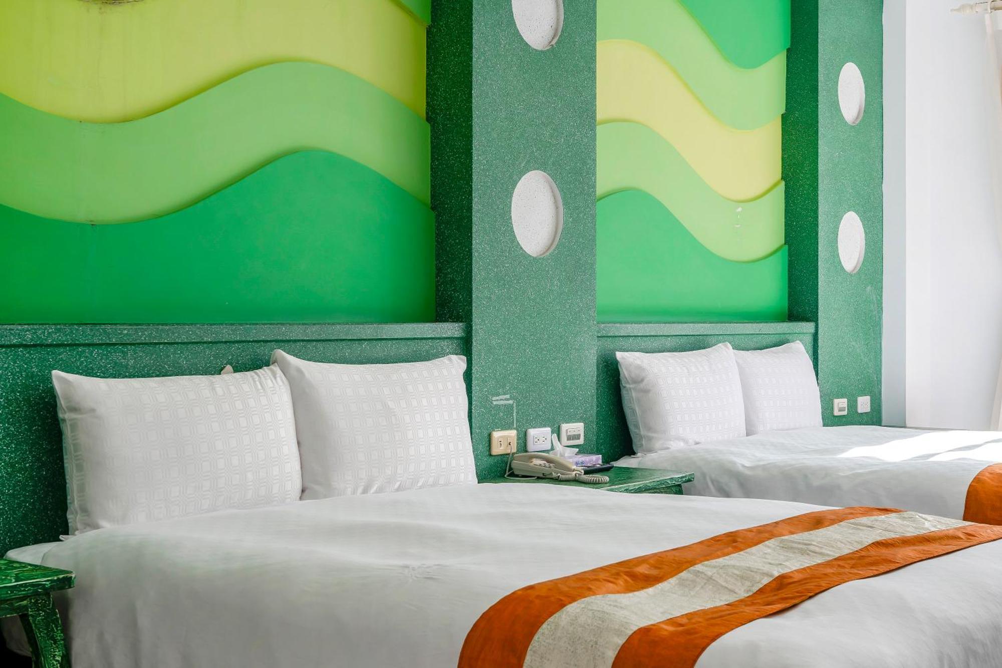 Wei Yuan Hotel Kenting Extérieur photo